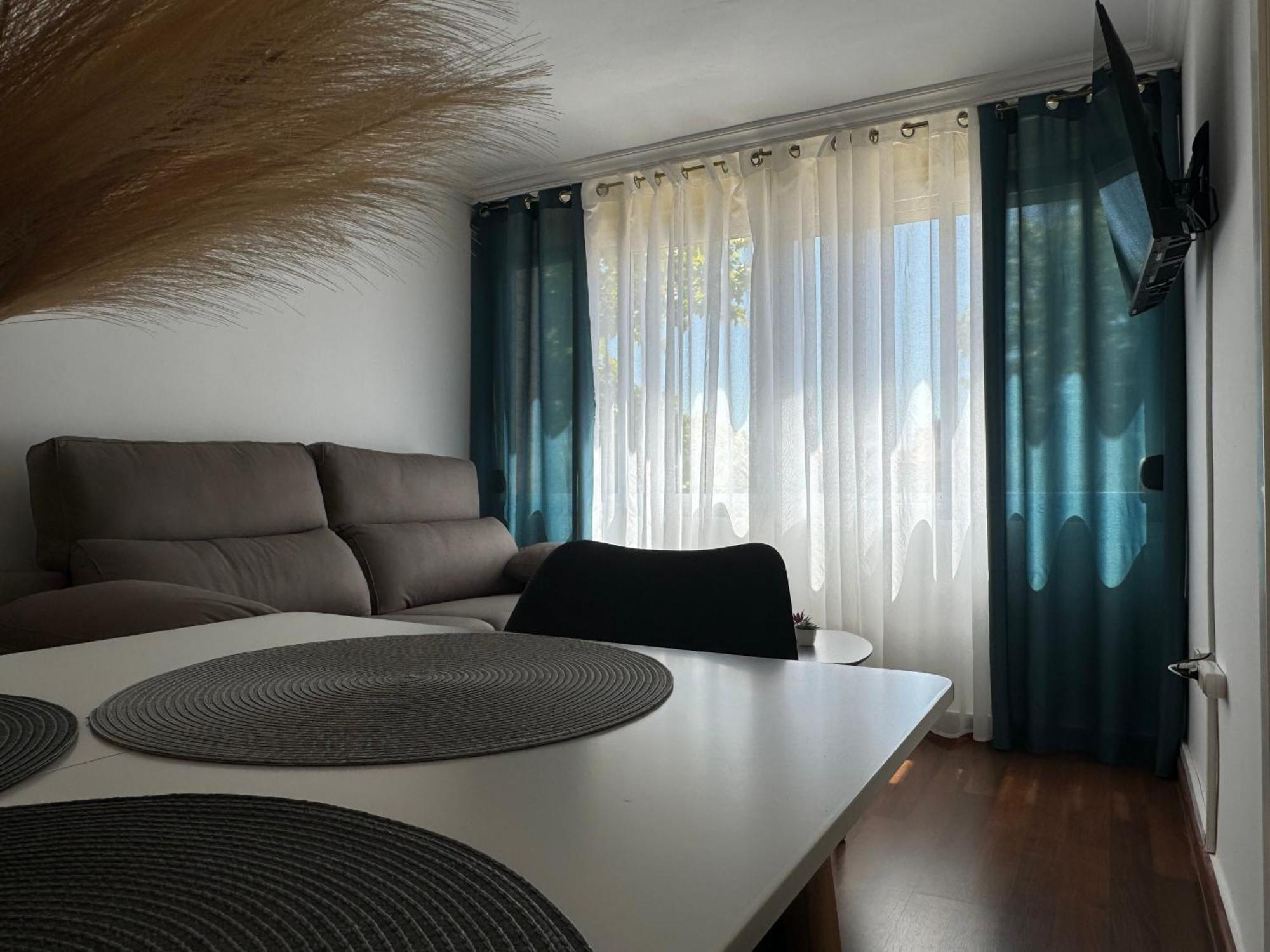 Apartamento Alarcon En Zona Av Espana - Hospital Albacete Luaran gambar