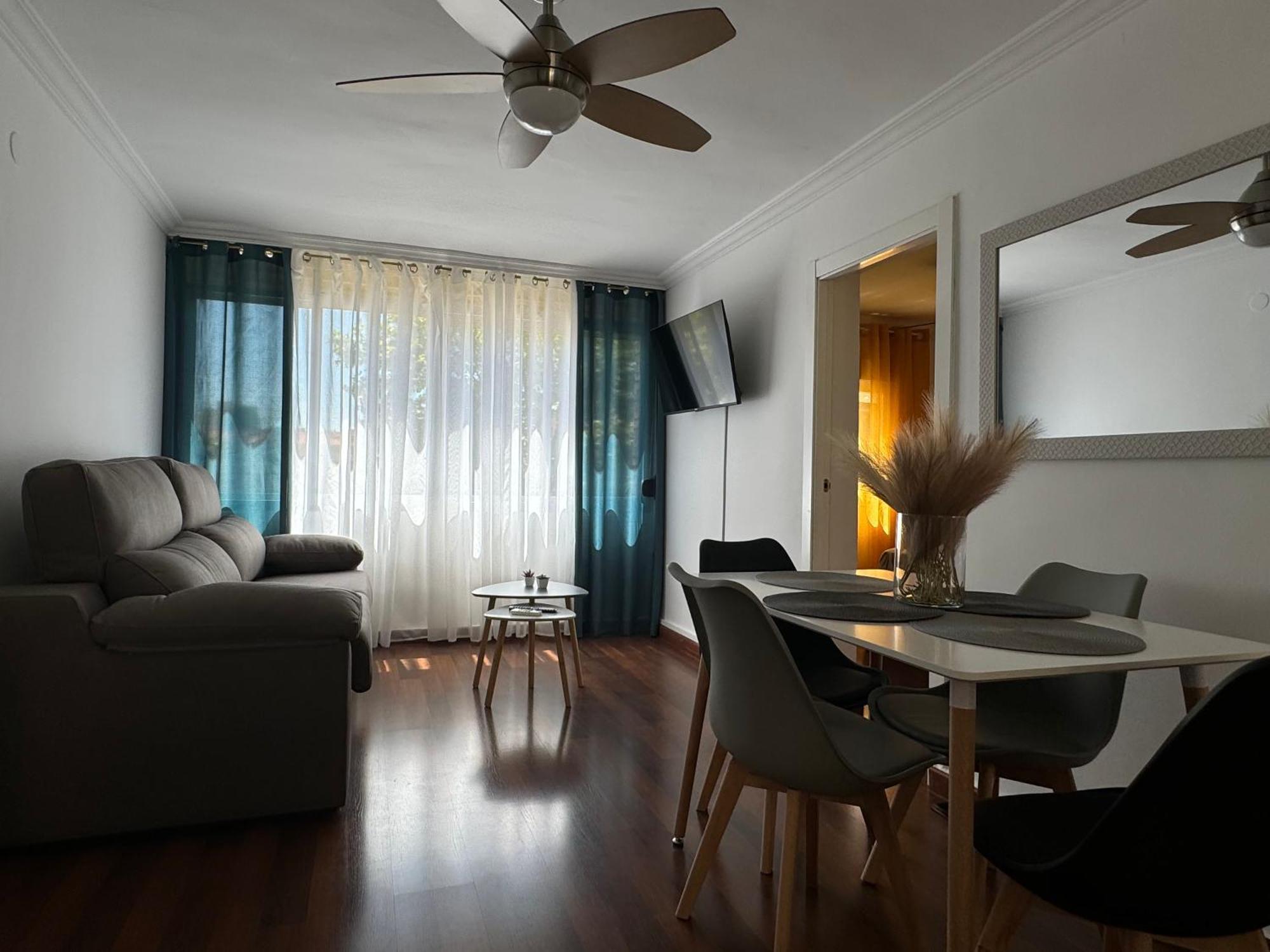 Apartamento Alarcon En Zona Av Espana - Hospital Albacete Luaran gambar